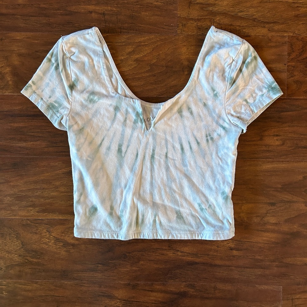 Aeropostale baby tee, blue and green tie dye